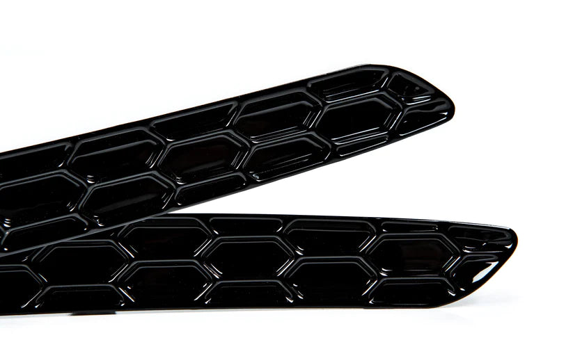 BMW F87 M2/M2C Rear Reflector Delete Kit - Honeycomb