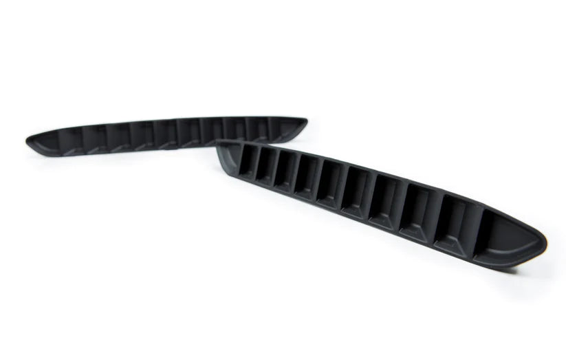 BMW F87 M2/M2C Rear Reflector Delete Kit - Horizontal Slat