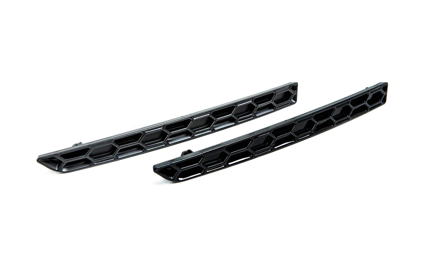 BMW F8X M3/M4 Rear Reflector Delete Kit - Honeycomb