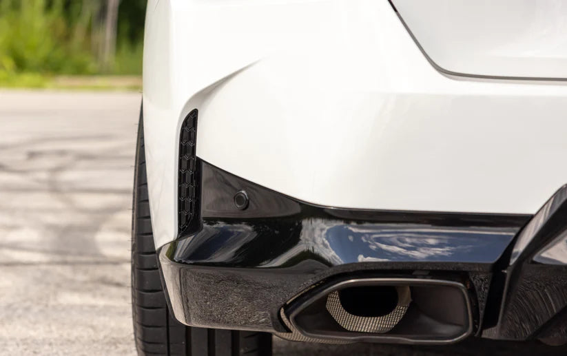 BMW G42 2-Series Rear Reflector Delete Kit - Honeycomb