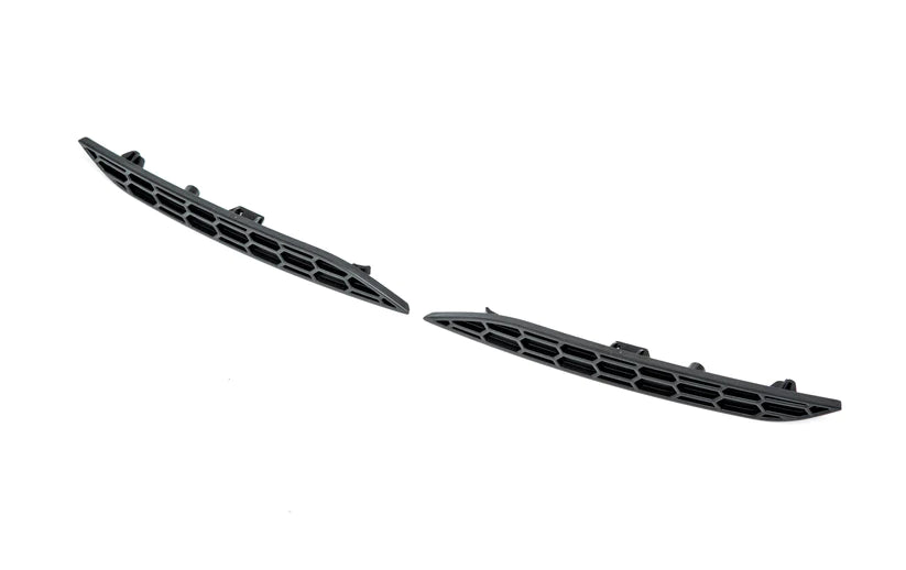 BMW F22 M-Pack Rear Reflector Delete Kit - Honeycomb